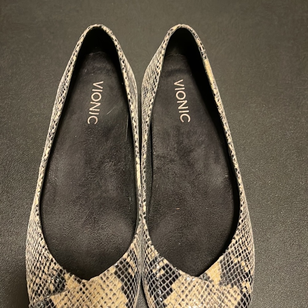 Vionic Caballo Snake Print Pointed Toe Flat - Siz… - image 3